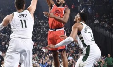 开云体育平台APP-雄鹿力克江苏队，德罗赞关键制胜的简单介绍