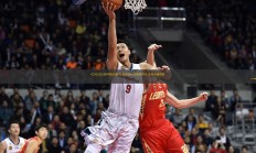 开云下载-瓦伦西亚主场击败马德里竞技，欧冠八强资格锁定