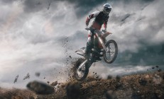 开云APP-时间褶皱里的英雄主义，当上海鏖战萨城，哈利伯顿在德甲云端写诗