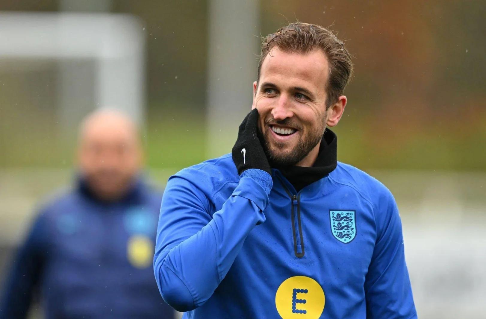 英格兰奋力拼搏,小组赛末轮斗志高昂的简单介绍 英格兰奋力拼搏,小组赛末轮斗志高昂的简单介绍