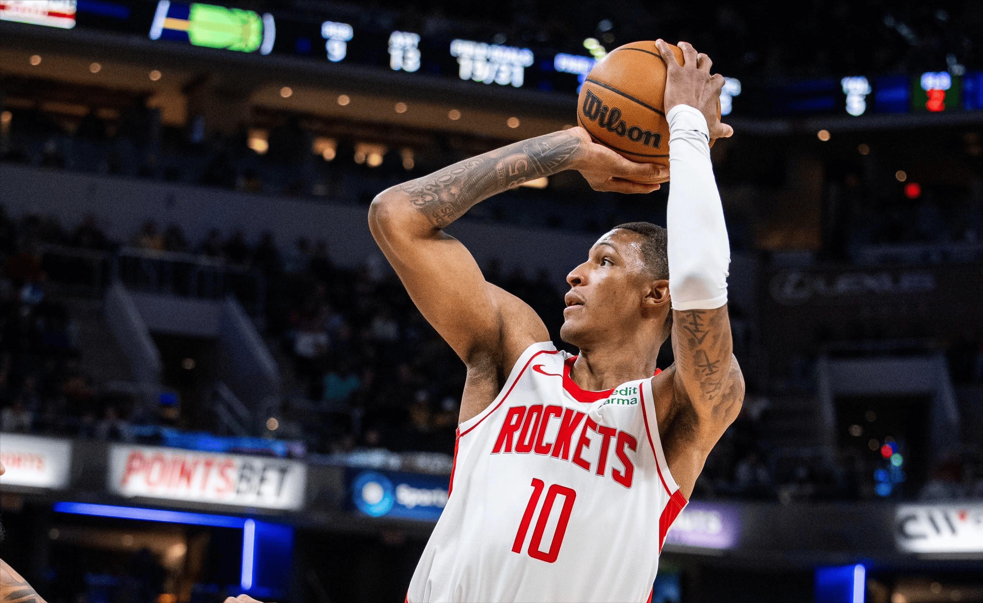 火箭逆转老鹰，取得胜利