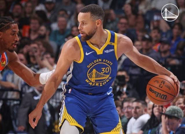 勇士队面临三连败,库里能否带领球队逆袭? 勇士队面临三连败,库里能否带领球队逆袭?