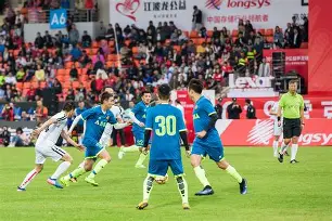 强强碰撞,国际足坛明星集结一堂 强强碰撞,国际足坛明星集结一堂