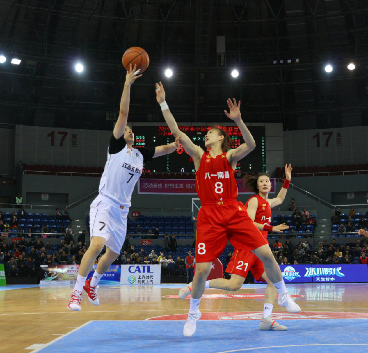 上海男篮面对江苏队，决定胜负的时刻已到的简单介绍