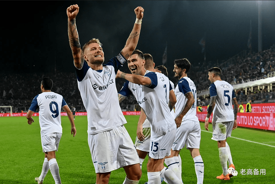 越南球队势不可挡，晋级前八