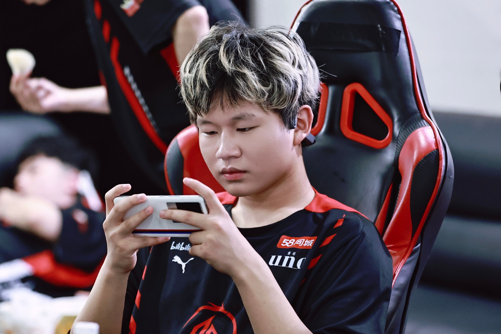 汉堡死敌之战即将开打，双方全力以赴的简单介绍