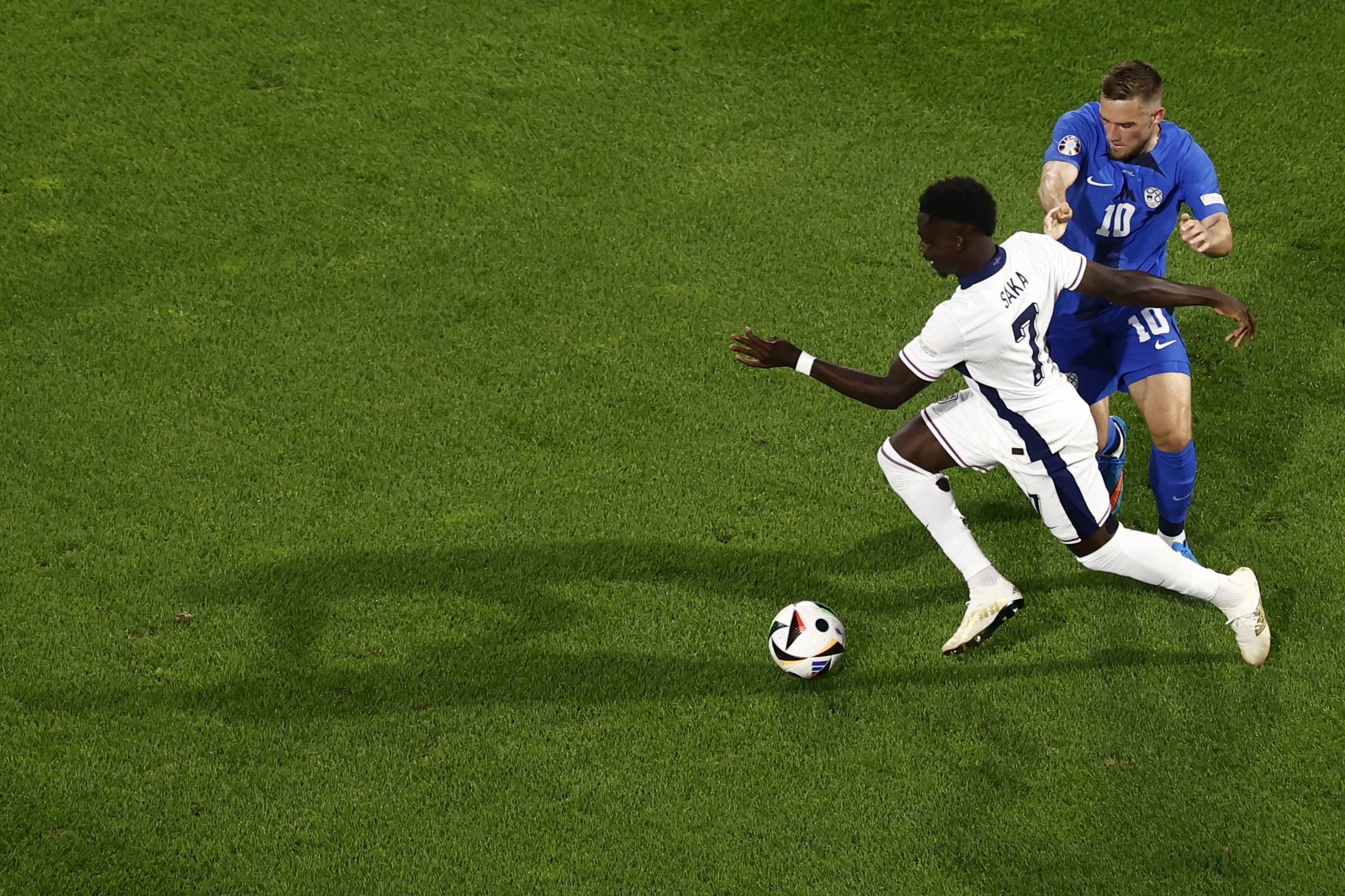 世界范围的足球赛事：精彩对决即将开战