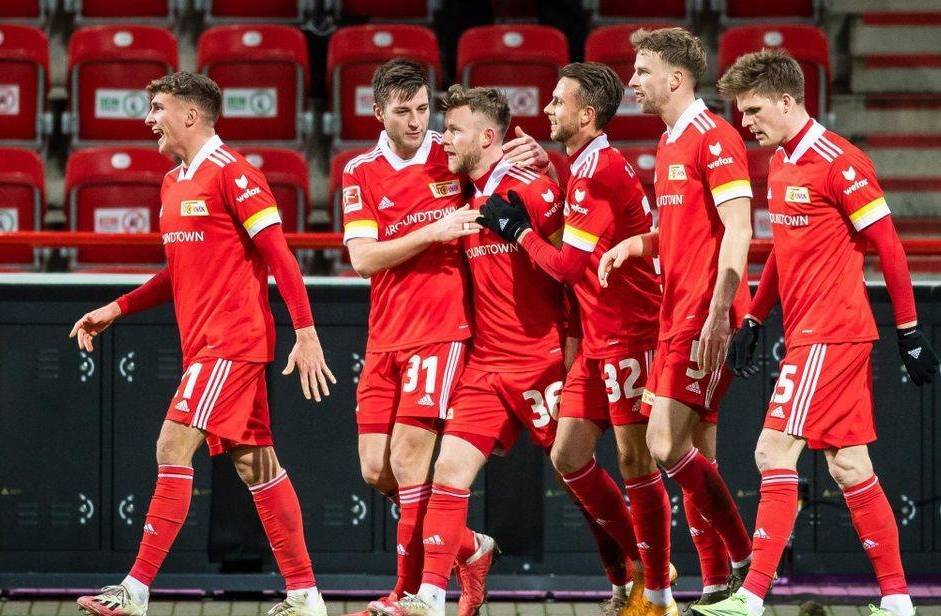 斯图加特队员发挥出色，队内竞争激烈