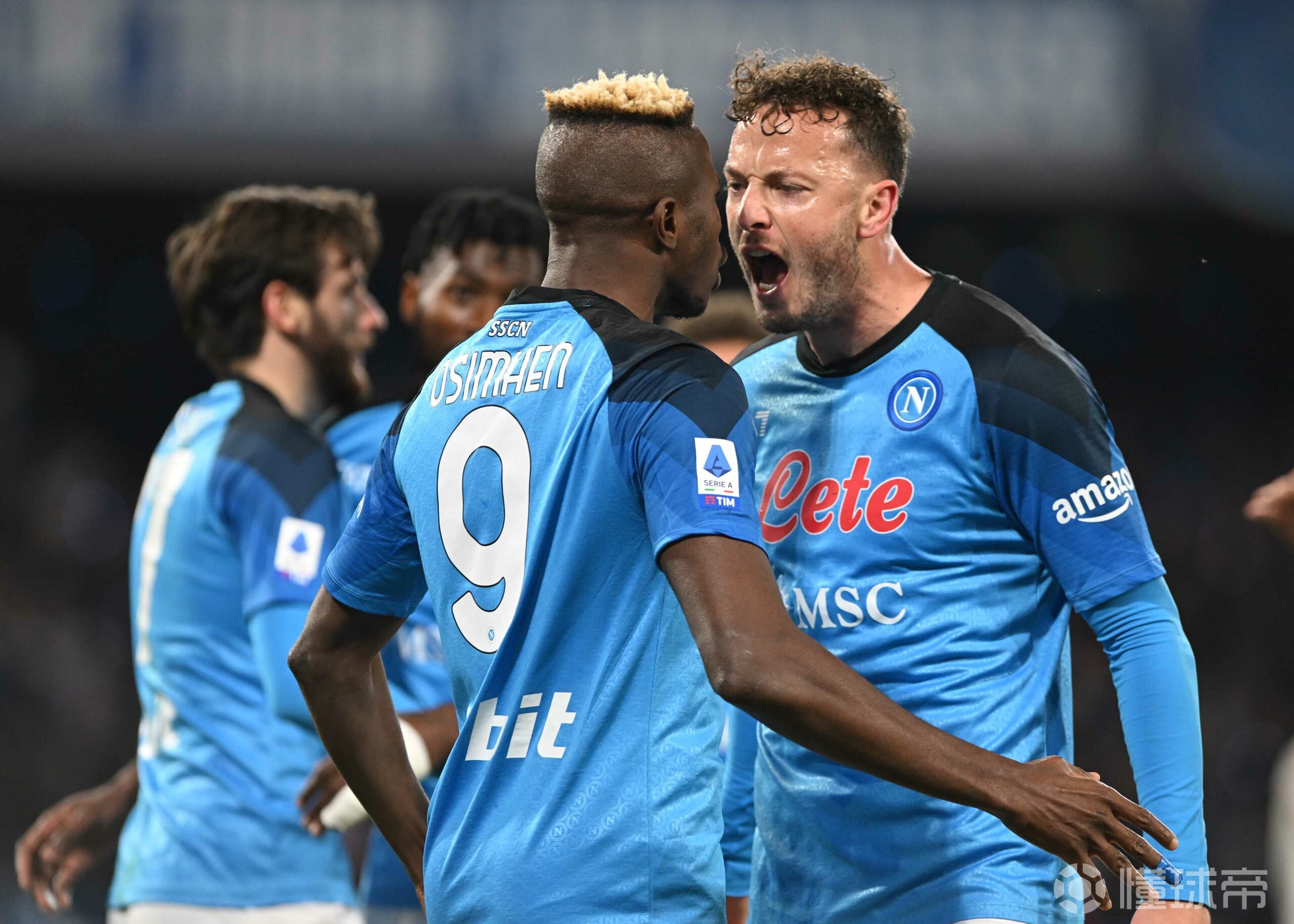那不勒斯逆转击败罗马，继续保持联赛不败