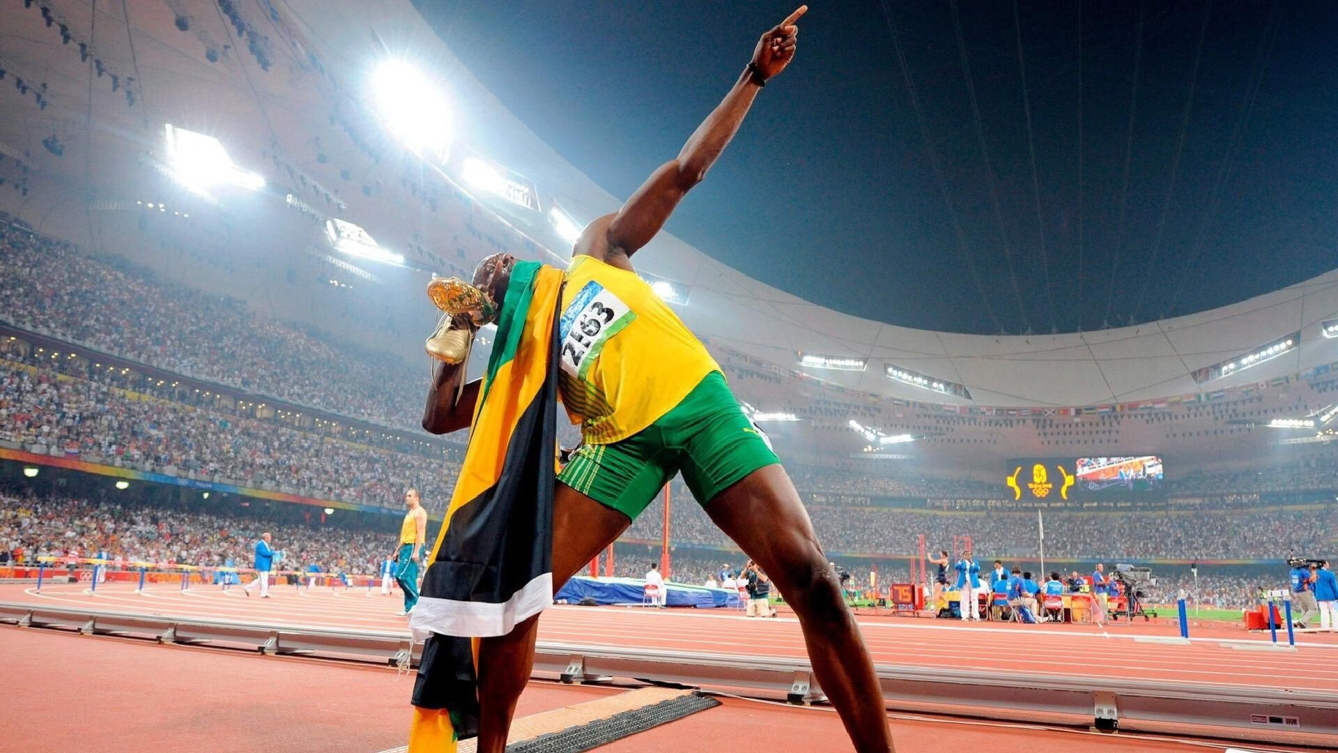 跨界奇迹，东契奇领军上海队史诗翻盘，力克NBA步行者创历史