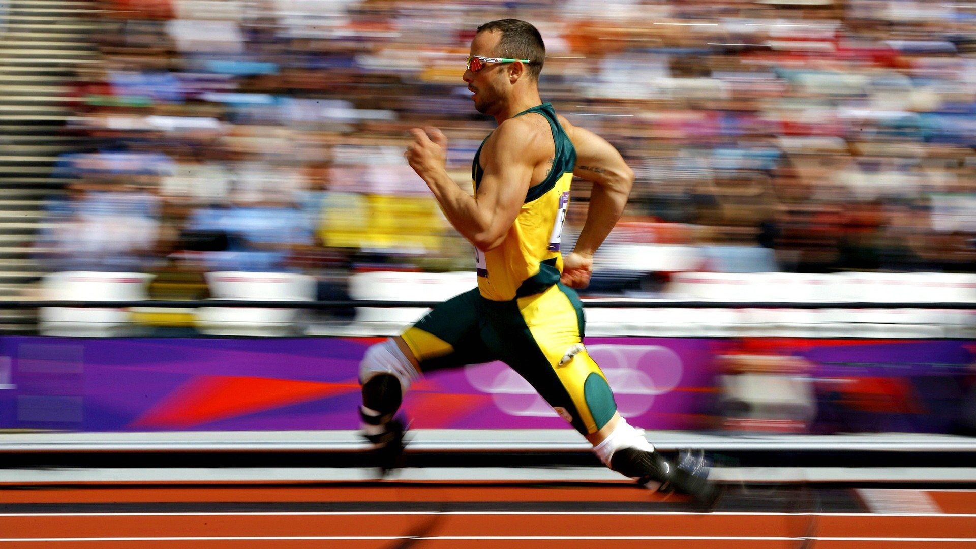 方程式与孤峰，F1收官夜的临界点叙事