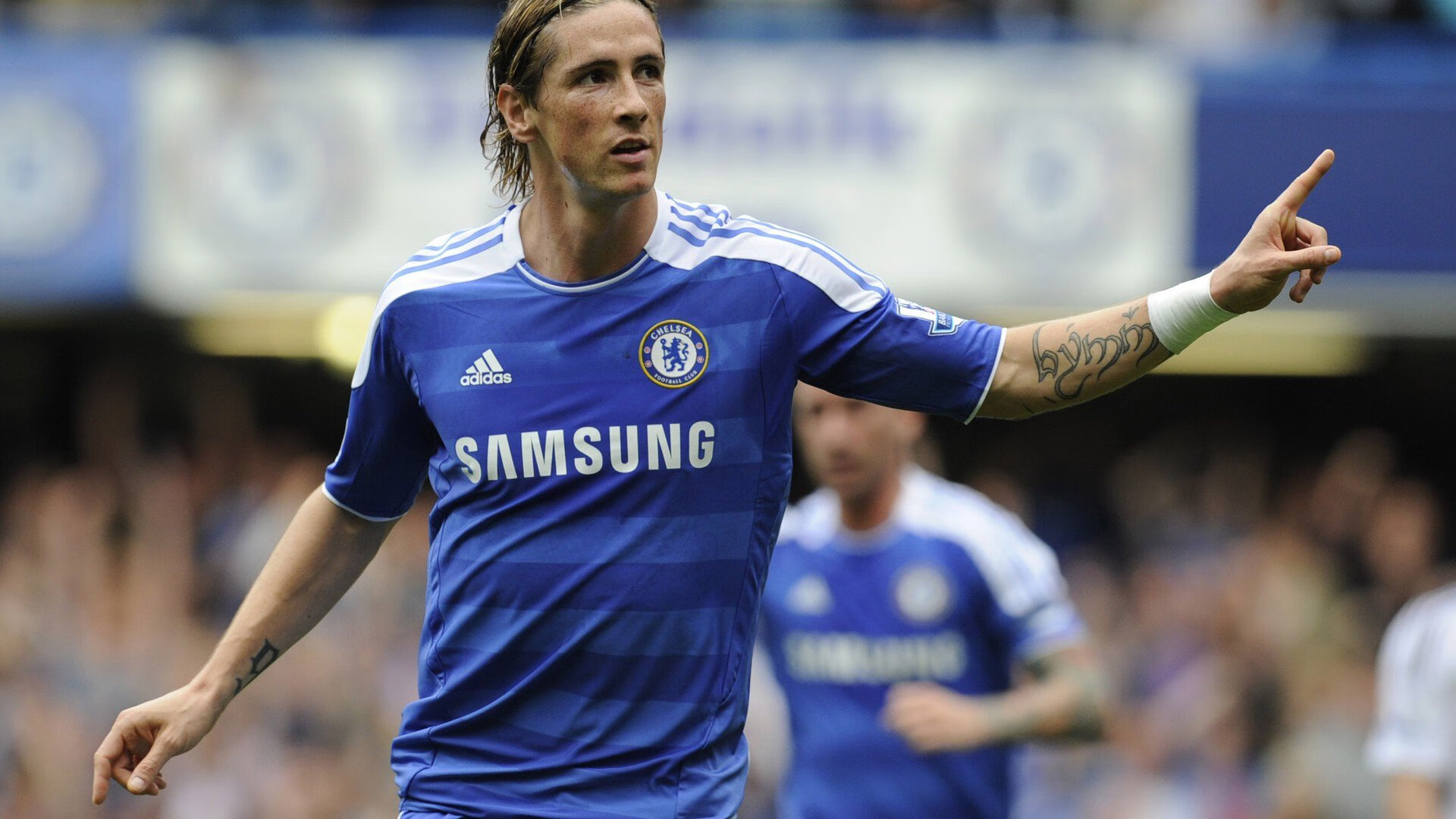 圣伯纳乌穹顶，星穹之下，唯见英雄启示